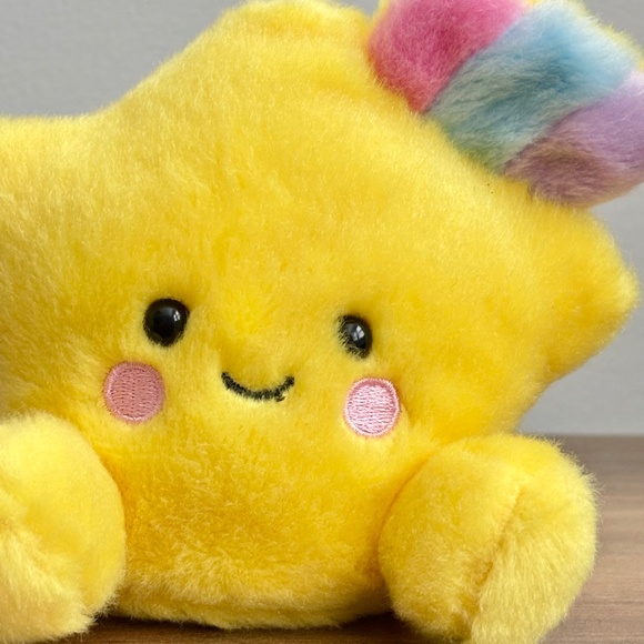 PALM PALS Pisces SHOOTING STAR Aurora 2022 Yellow Bean Bag Plush Stuffed Animal - Picture 2 of 9